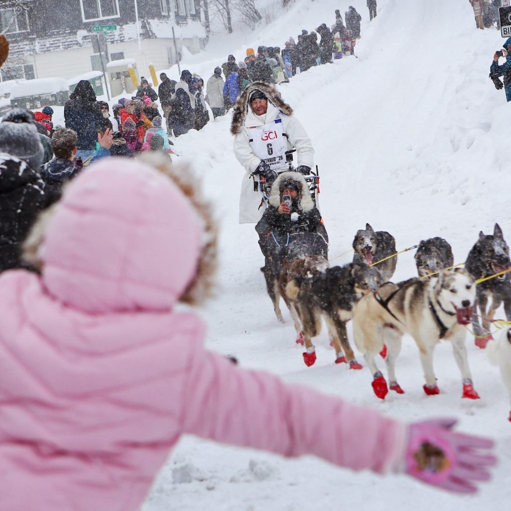 Hot Dogs and Sled Dogs: The Hard-Partying Tradition of ‘Trailgating’