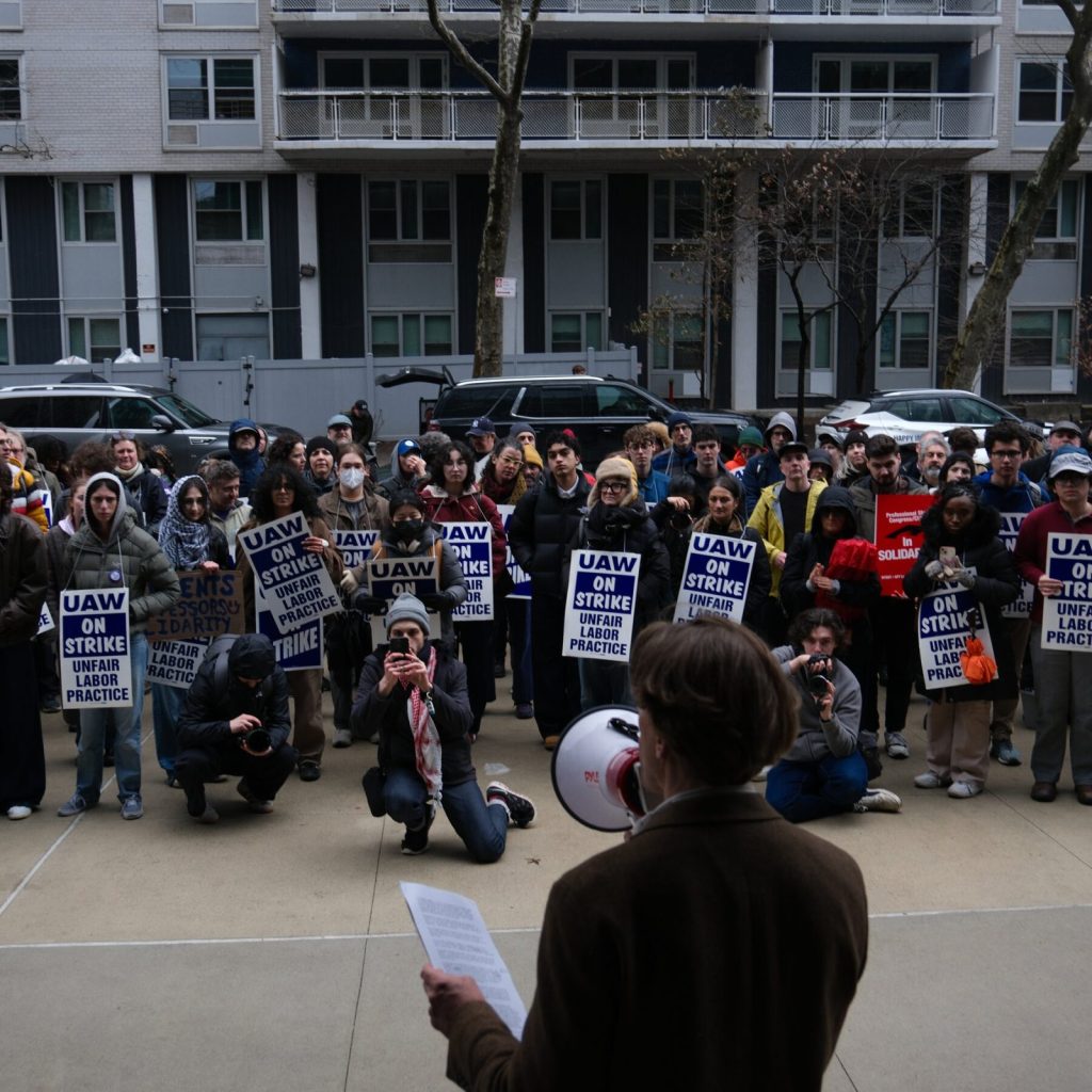 N.Y.U. Professors Reach a Deal on a Contract to End Strike After 2 Days