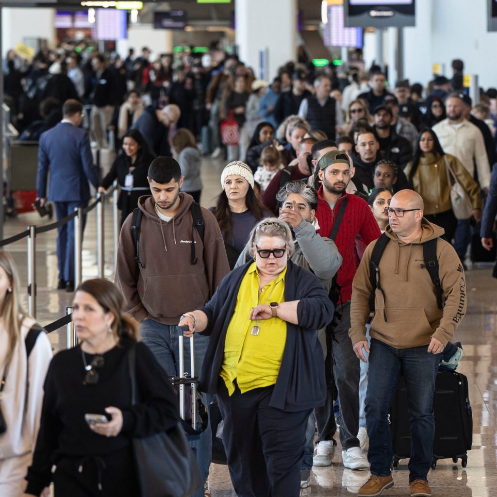 Airport Chaos