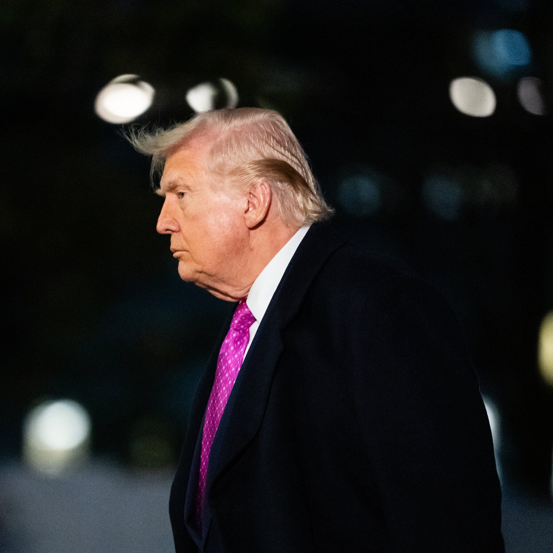 US Officials Cautious of Sudden Resolution in Iran Tensions, Trump Predicts Quick End to Conflict