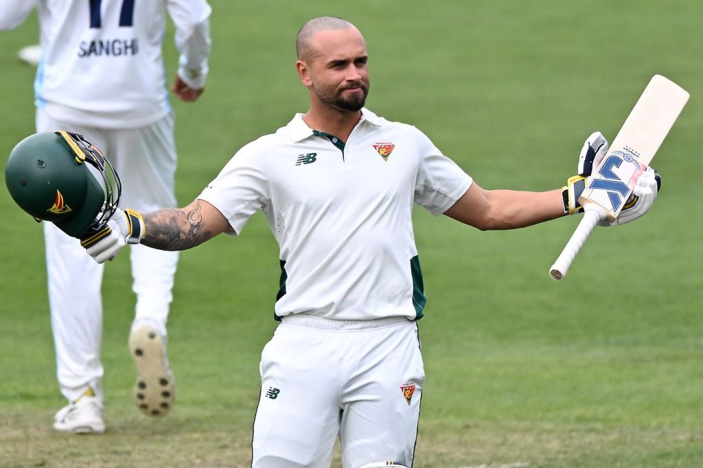 Jake Weatherald joins Leicestershire for opening rounds of Championship