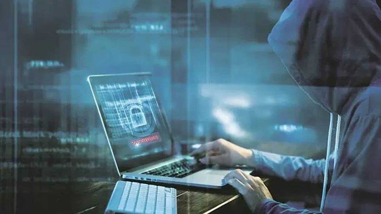 Srinagar Cyber Fraud Crackdown: Covert ‘Call Centre’ Busted, Seven Accused Arrested