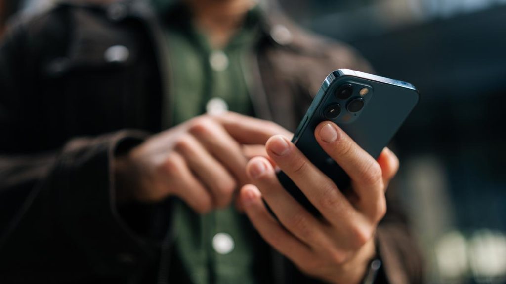 Government proposal to preload Aadhaar app on phones faced pushback