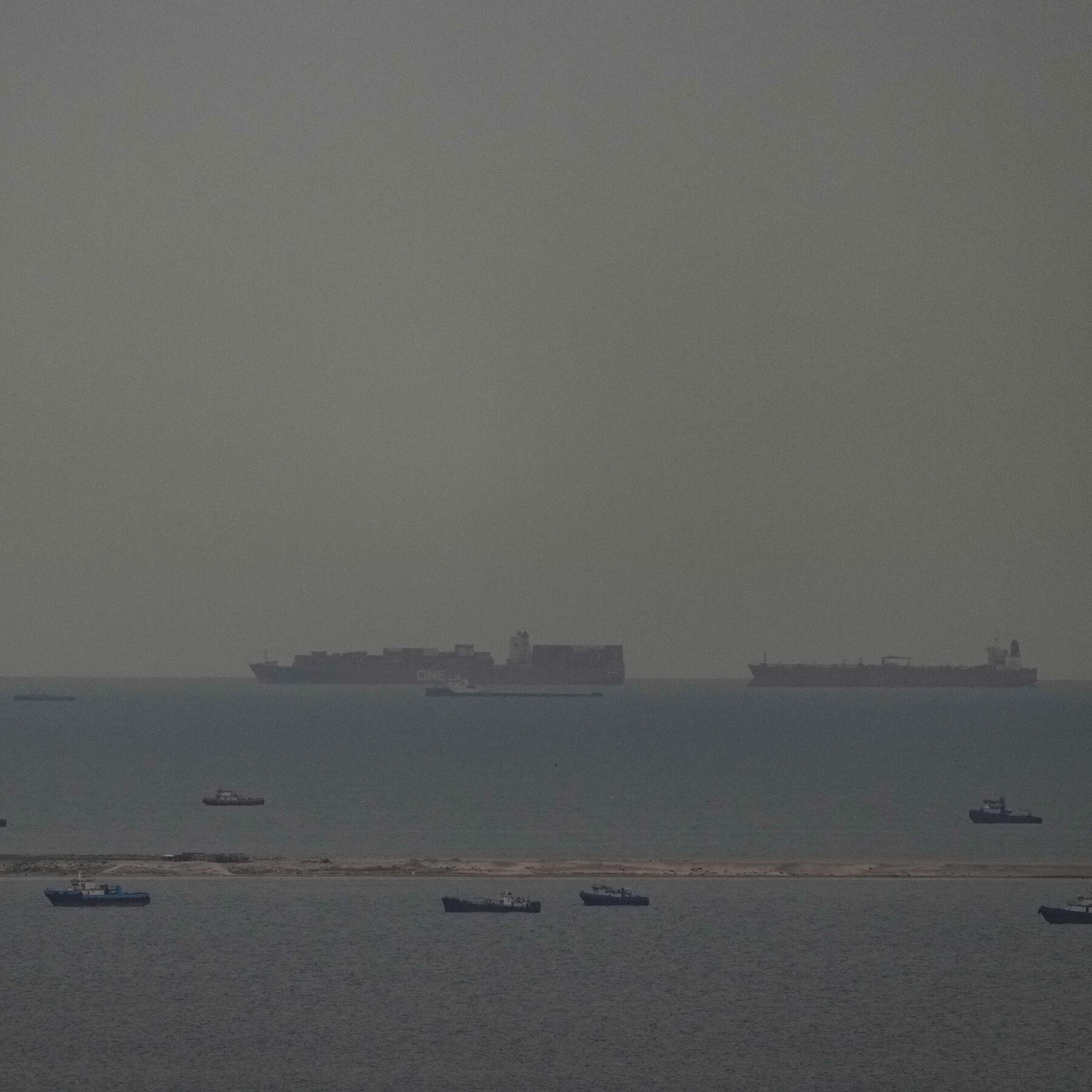 **UN Bid to Authorize Force to Secure Strait of Hormuz Fails Amid Council Opposition**