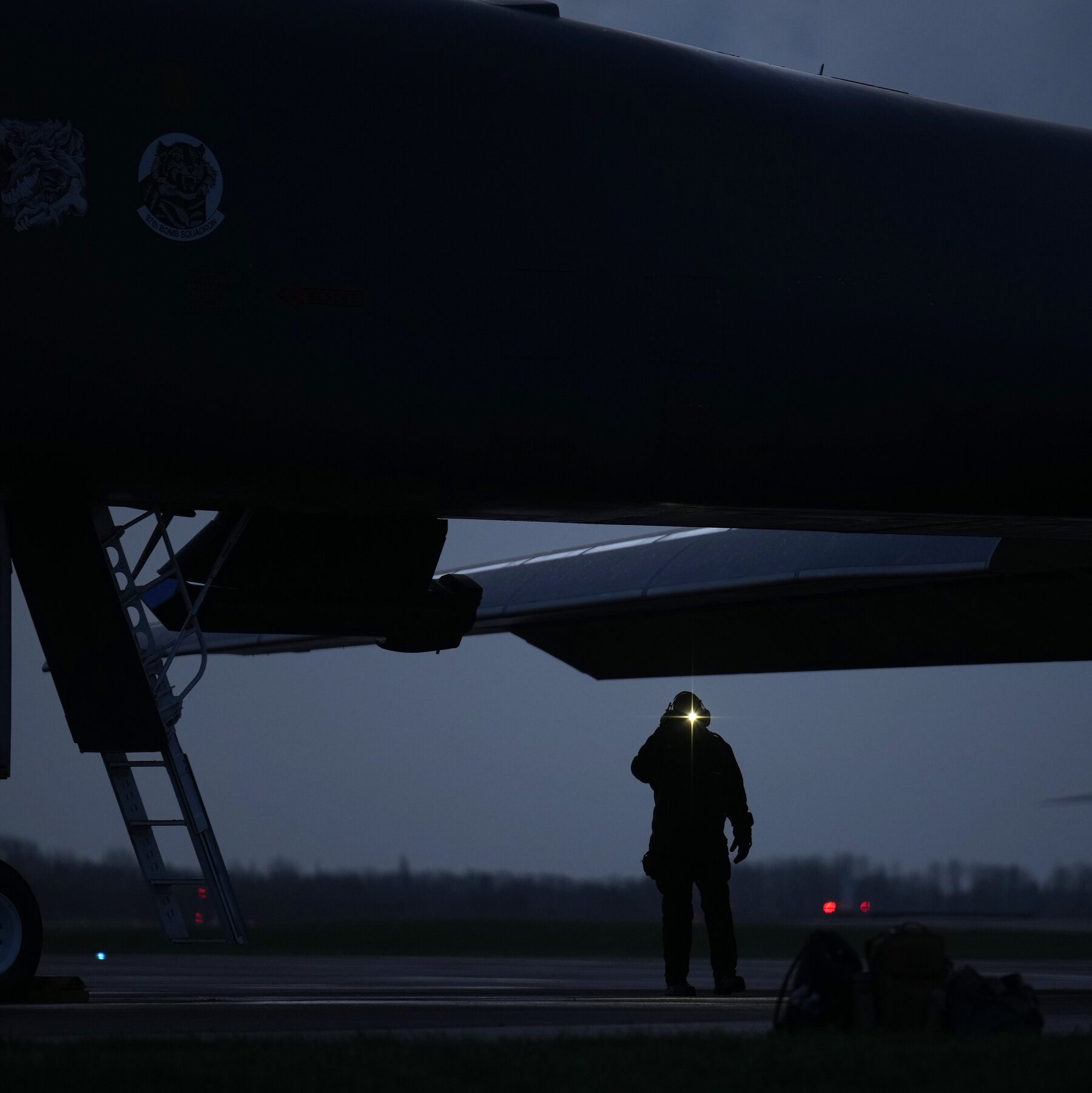 US Rescues Missing F-15 Crew Member in Iran as Trump Confirms Safe Recovery