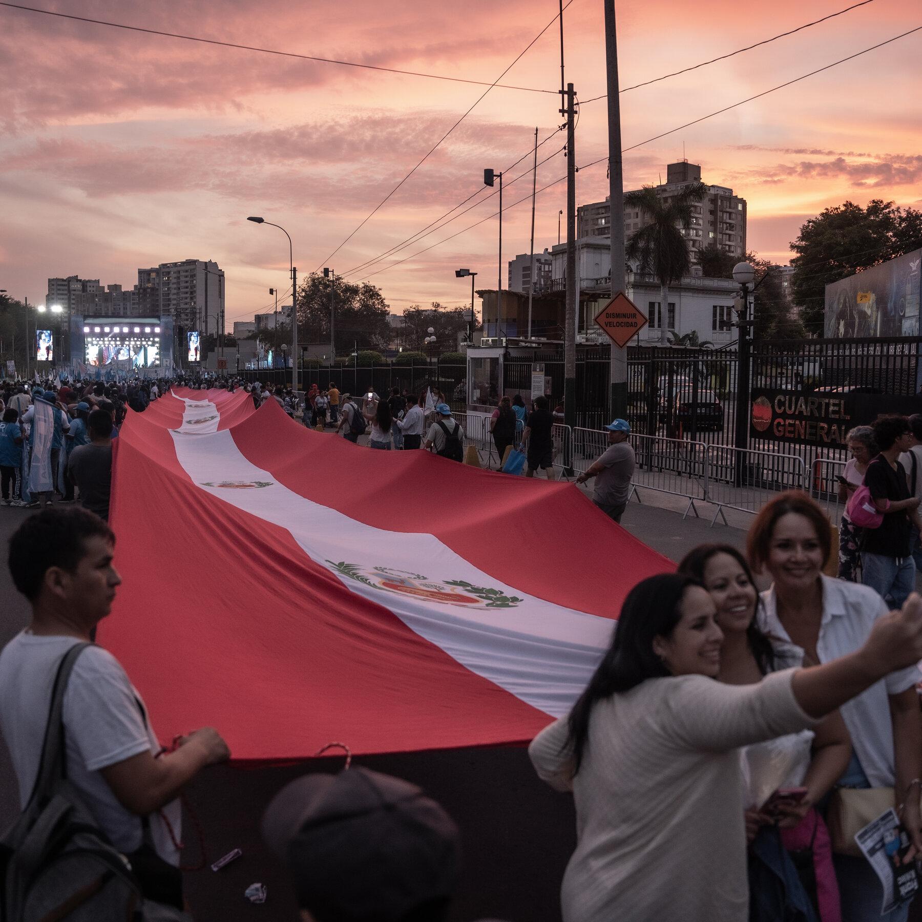 “Peru Holds Presidential Election Amid Ongoing Political Turbulence”