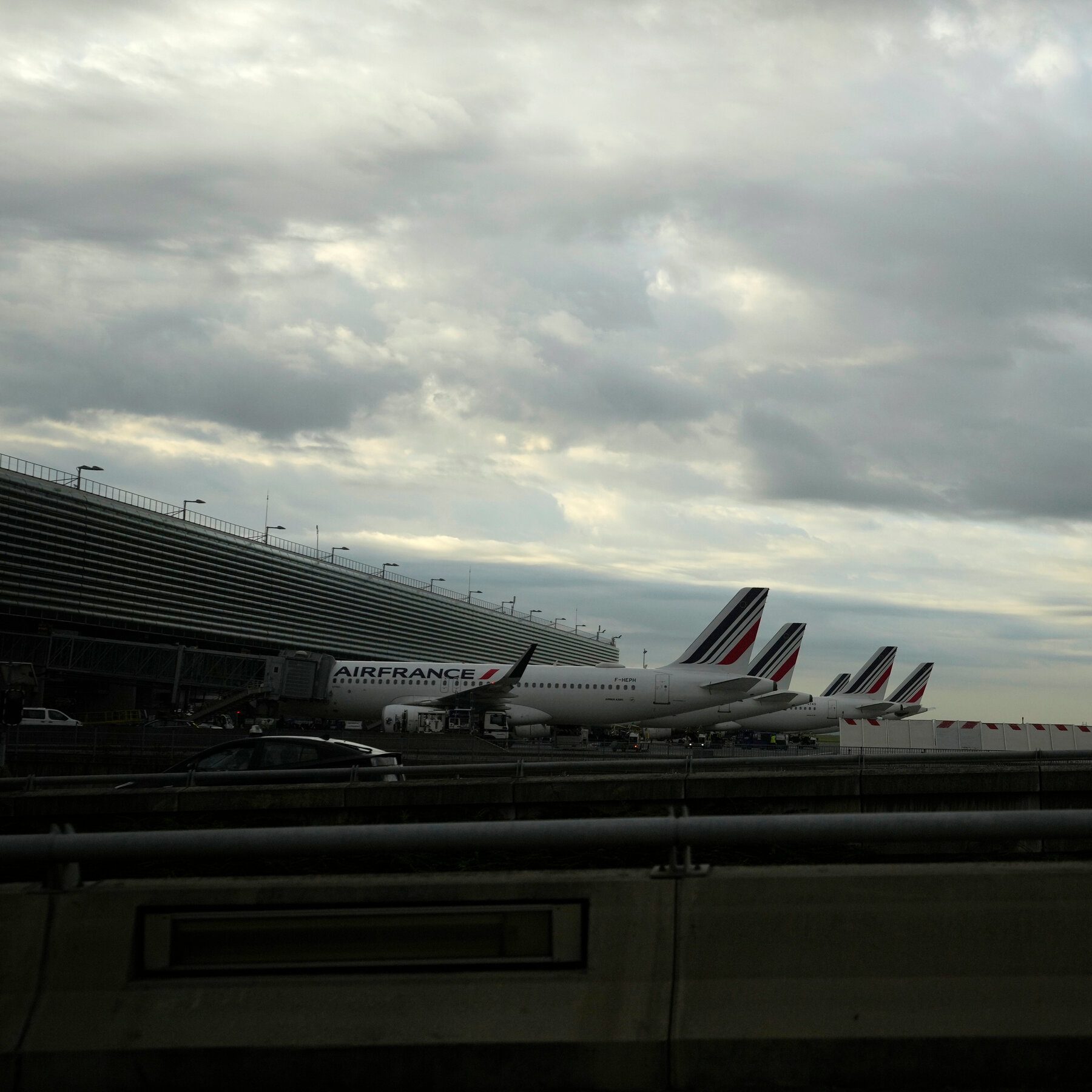 Charles de Gaulle Airport Weather Sensor Probed for Tampering Amid Paris Bet Spike