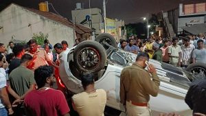 Drunk driver rams car into group of people in Chikkamagaluru; 7-year-old girl dead, seven others injured