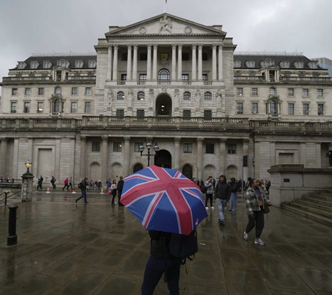 UK Fuel Prices Hit Record 160pL, Sending Economic Growth into Turmoil