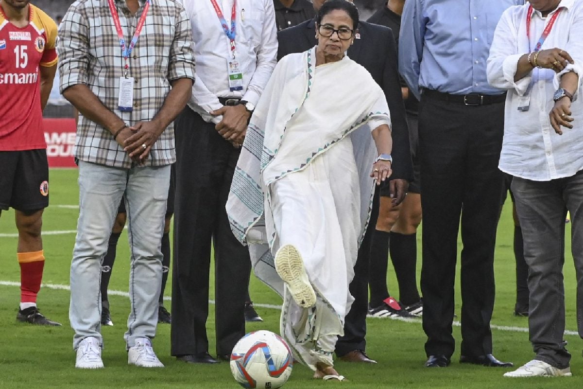 ‘Cultural Heritage vs Governance’: TMC and BJP Spar in Slogan War Ahead of 2026 Bengal Polls