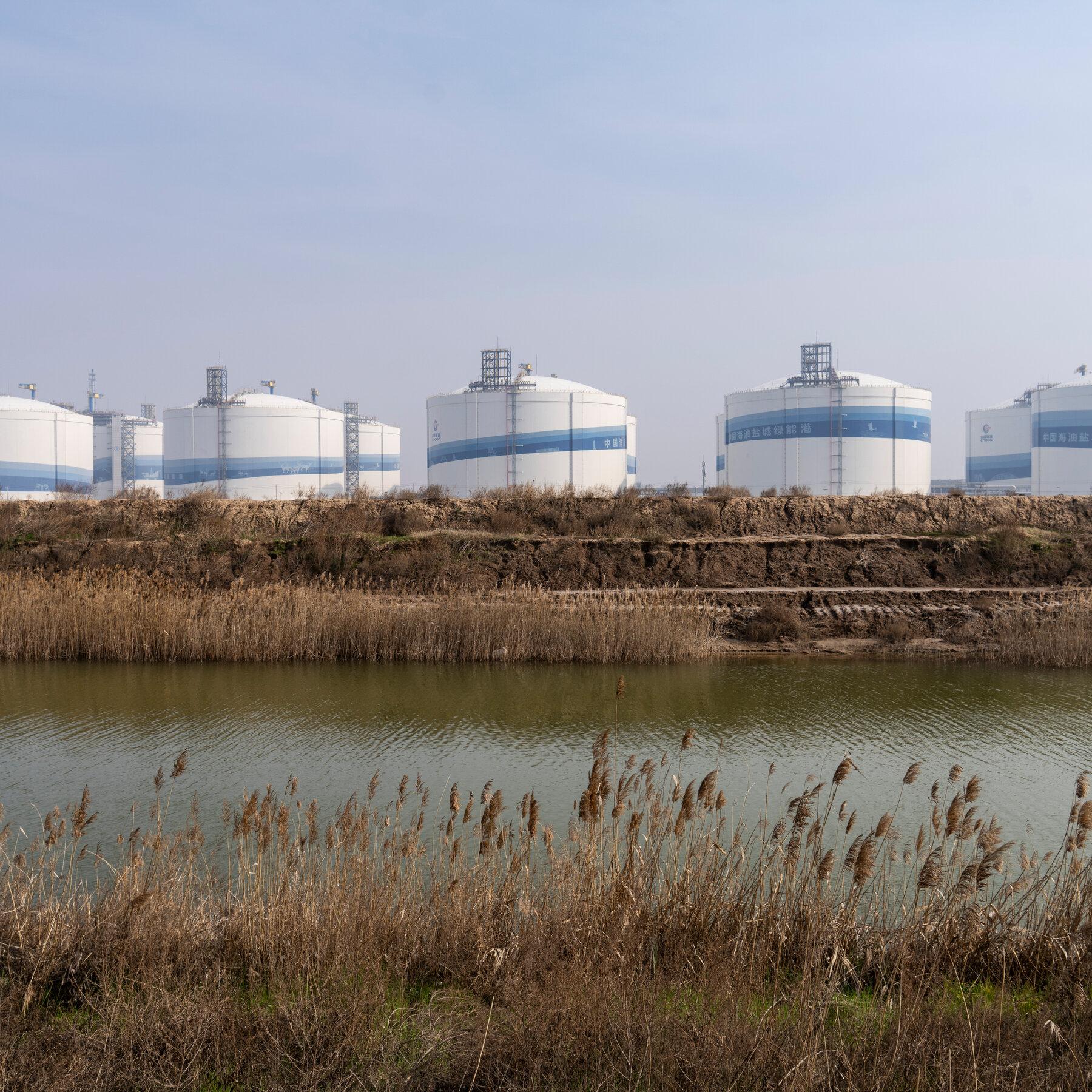 China’s Massive Natural Gas Stockpile: A Game-Changing Store of Energy