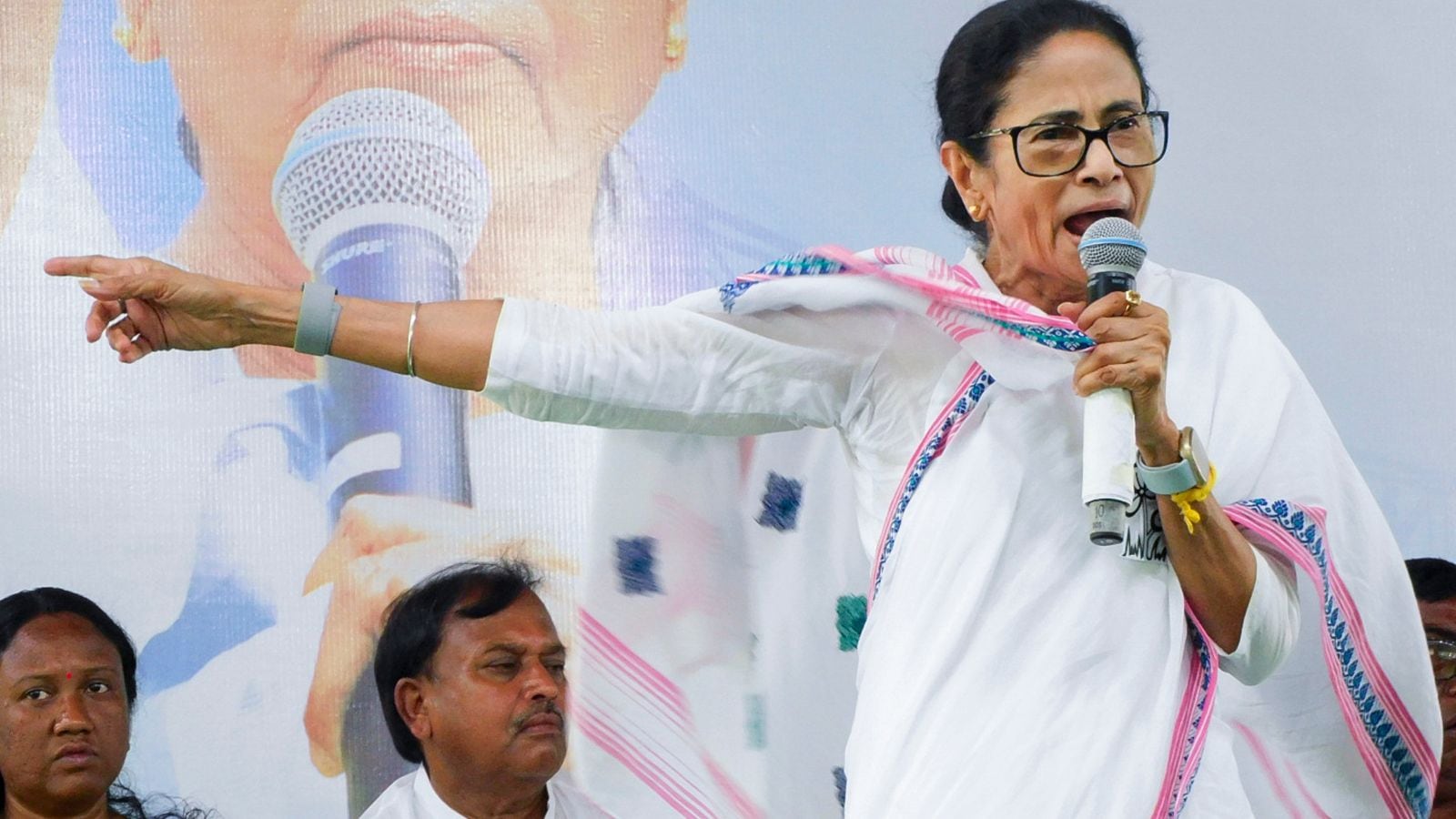 Mamata Banerjee Calls for Calm as Protests Continue in Malda, Urges Citizens to Heed Supreme Court’s Wisdom