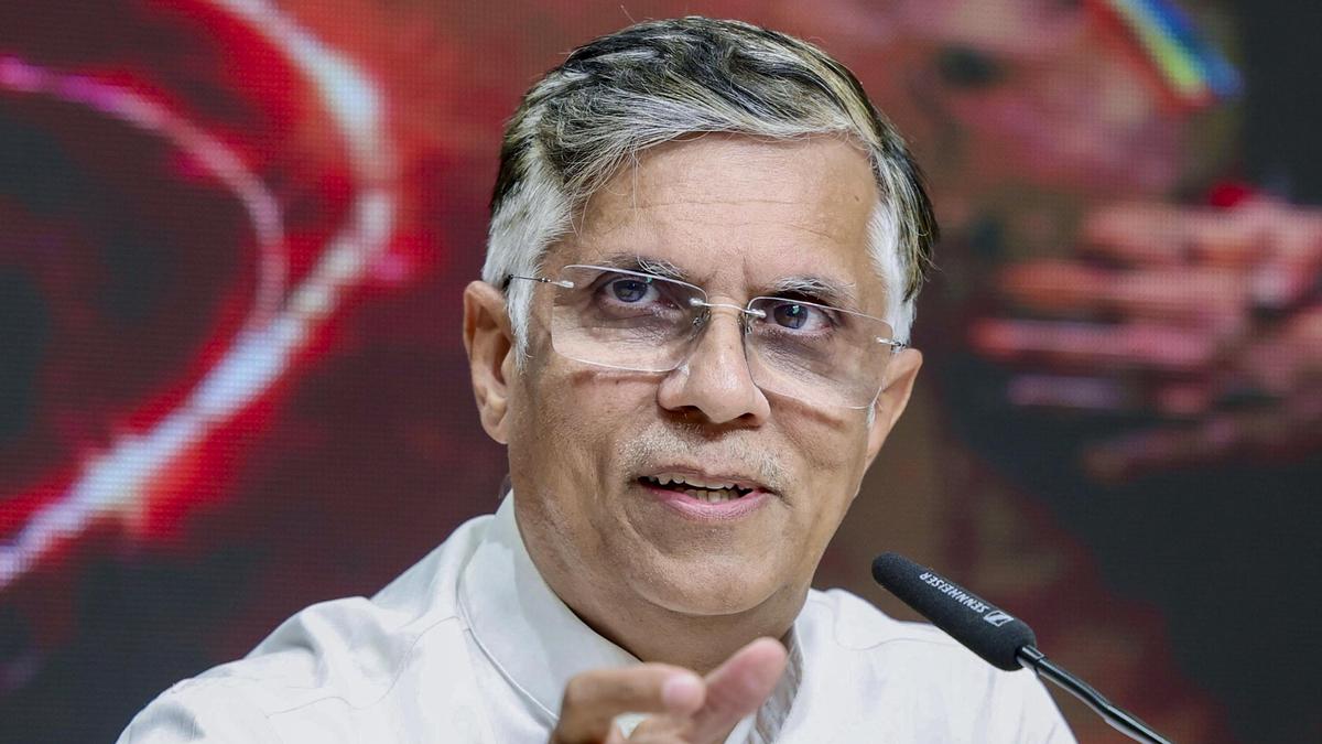 Supreme Court Delays Bail Decision for Congress Leader Pawan Khera After Assam Police Plea