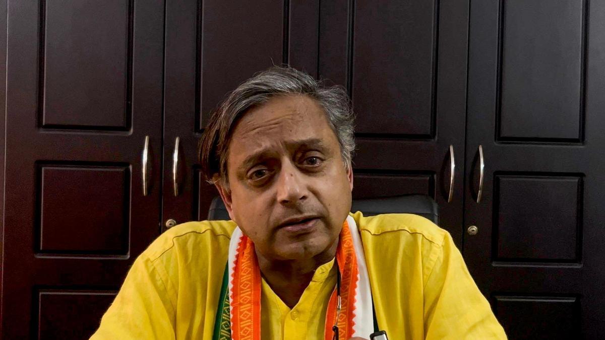 Congress Should Resist Politicizing Women’s Reservation Law Amendment: Shashi Tharoor