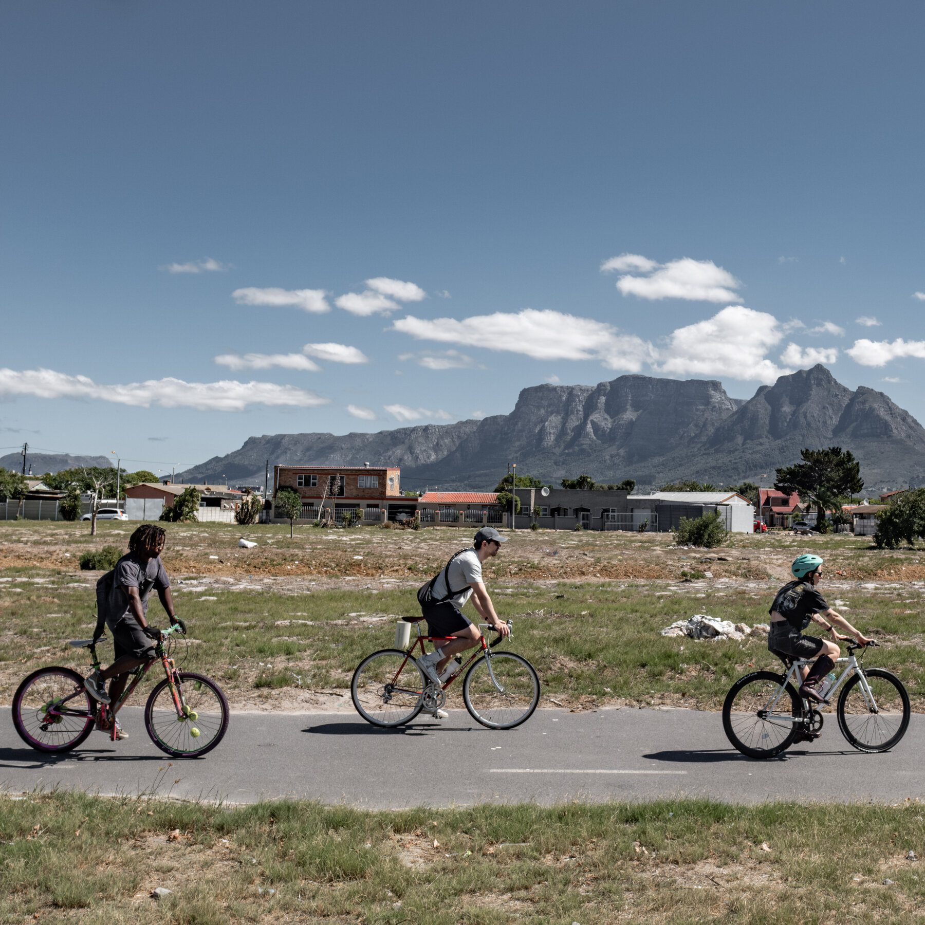 NYT Reporter’s Cape Town Bike Tour Exposes Lurking Racial and Economic Rifts in South Africa