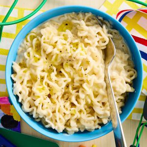 7 Busy Parents Share Their Quickest Go-To Dinners