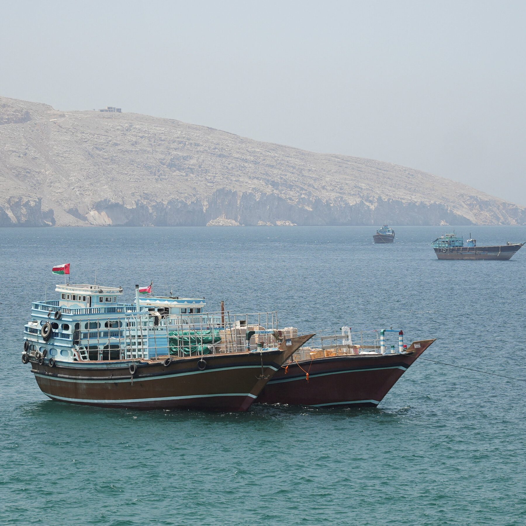 Iran, US vessels hide in Strait of Hormuz