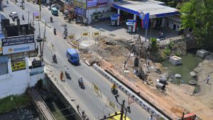 Slow progress of overbridge work worsens traffic congestion on Kamaraj Salai