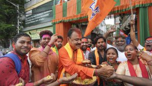 ‘Jhalmuri’ turns victory flavour at BJP government's maiden oath ceremony in West Bengal