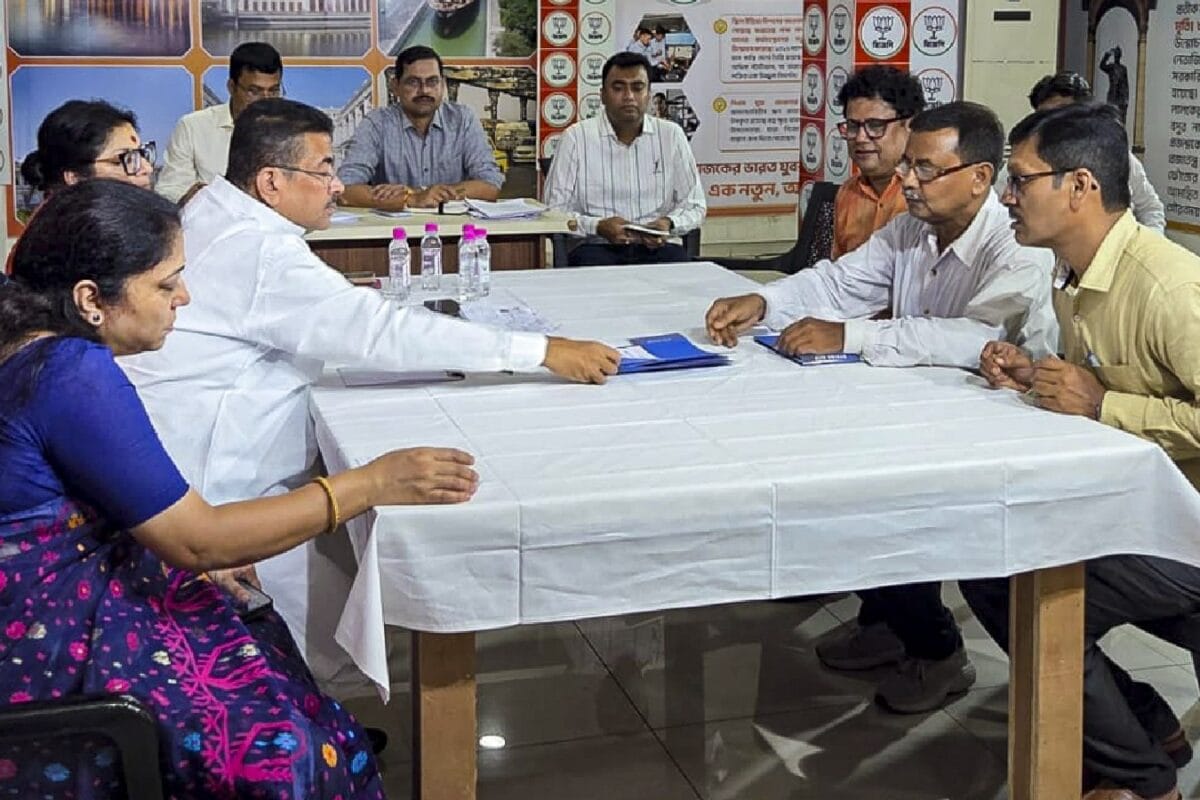 Adhikari Meets Bureaucrats in Kolkata