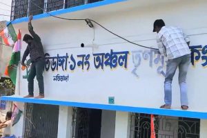Viral Posts Claim Congress Reclaims 'Seized' Party Offices In Bengal After TMC Poll Defeat