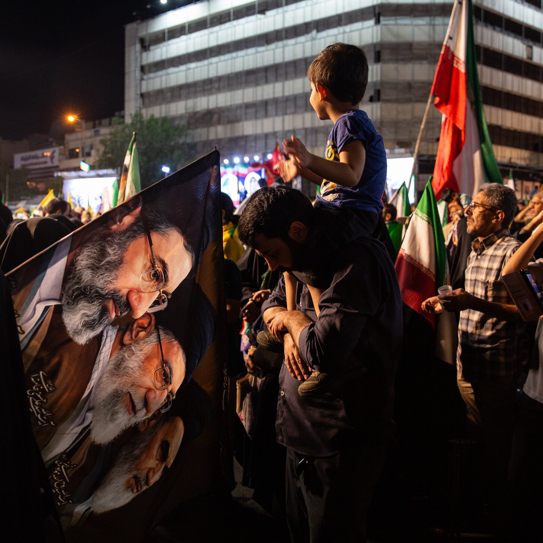 US and Iran Agree to Reopen Strait of Hormuz and Restart Nuclear Talks