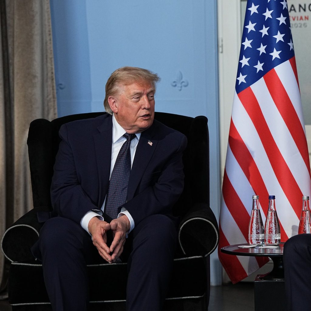 U.S. and Iran Sign a Framework Deal, Leaving Major Issues for Future Talks