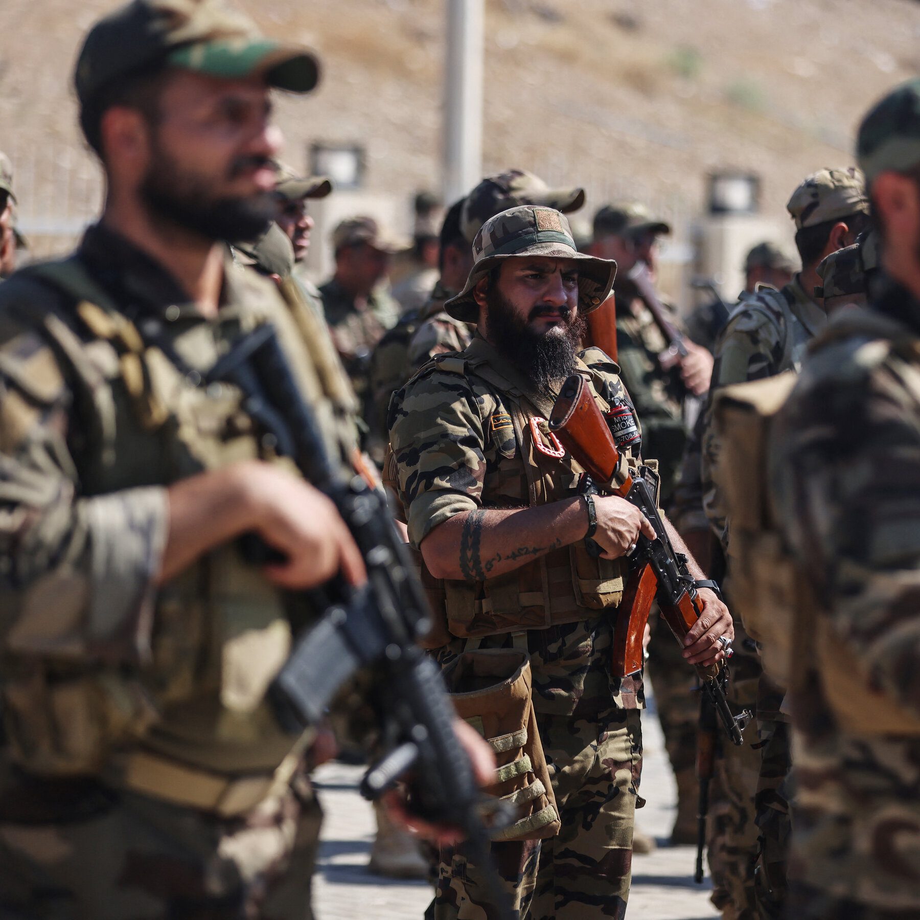 Iraq Leader Tries Militia Control