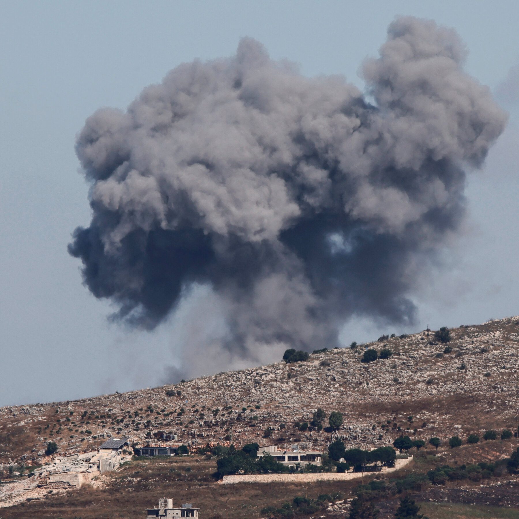 Israel strikes Hezbollah targets