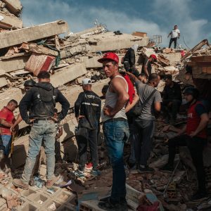 In the Ruins of Venezuela’s Earthquake, Civilians Volunteers Fill the Gaps