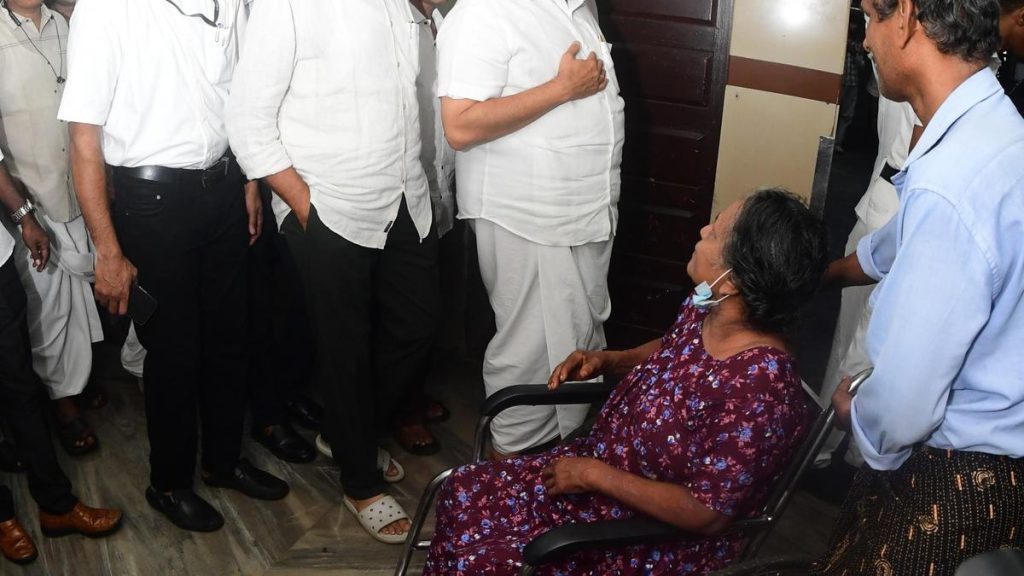 Steps to improve functioning of Kozhikode MCH, general hospital