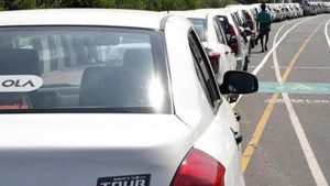 Maharashtra govt takes cognisance of aggregated cab drivers arm-twisting customers for tips