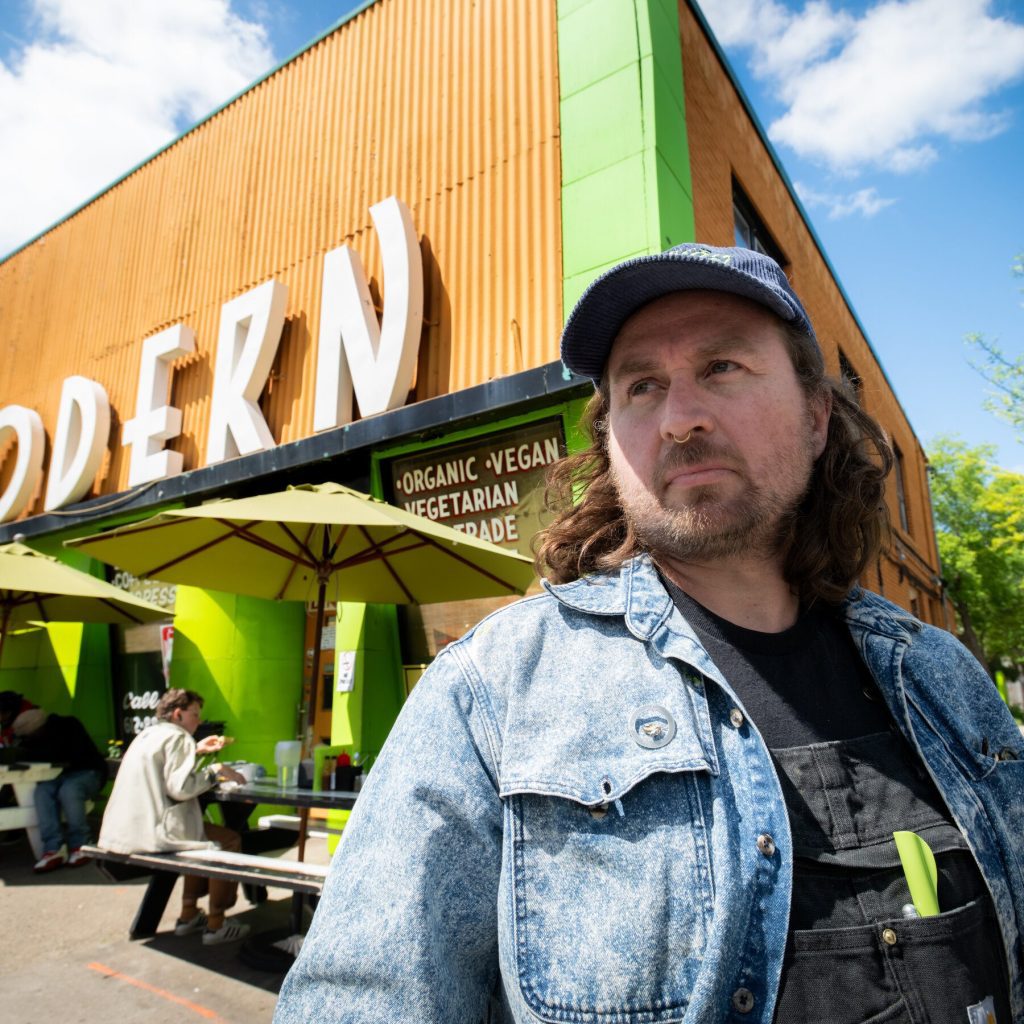 A Minneapolis Restaurant Stopped Charging for Food. And Profits Are Up.