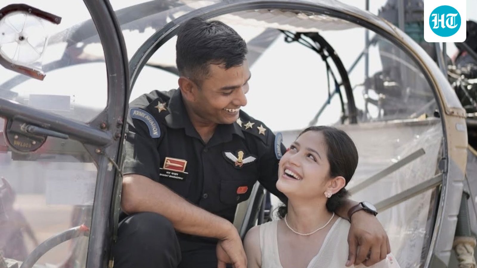 Pilot Proposes to Girlfriend at Nashik Army Parade in Heartwarming Moment