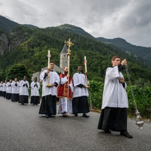 Rebel Catholics Defy Vatican’s Calls to Return to Mainstream Church