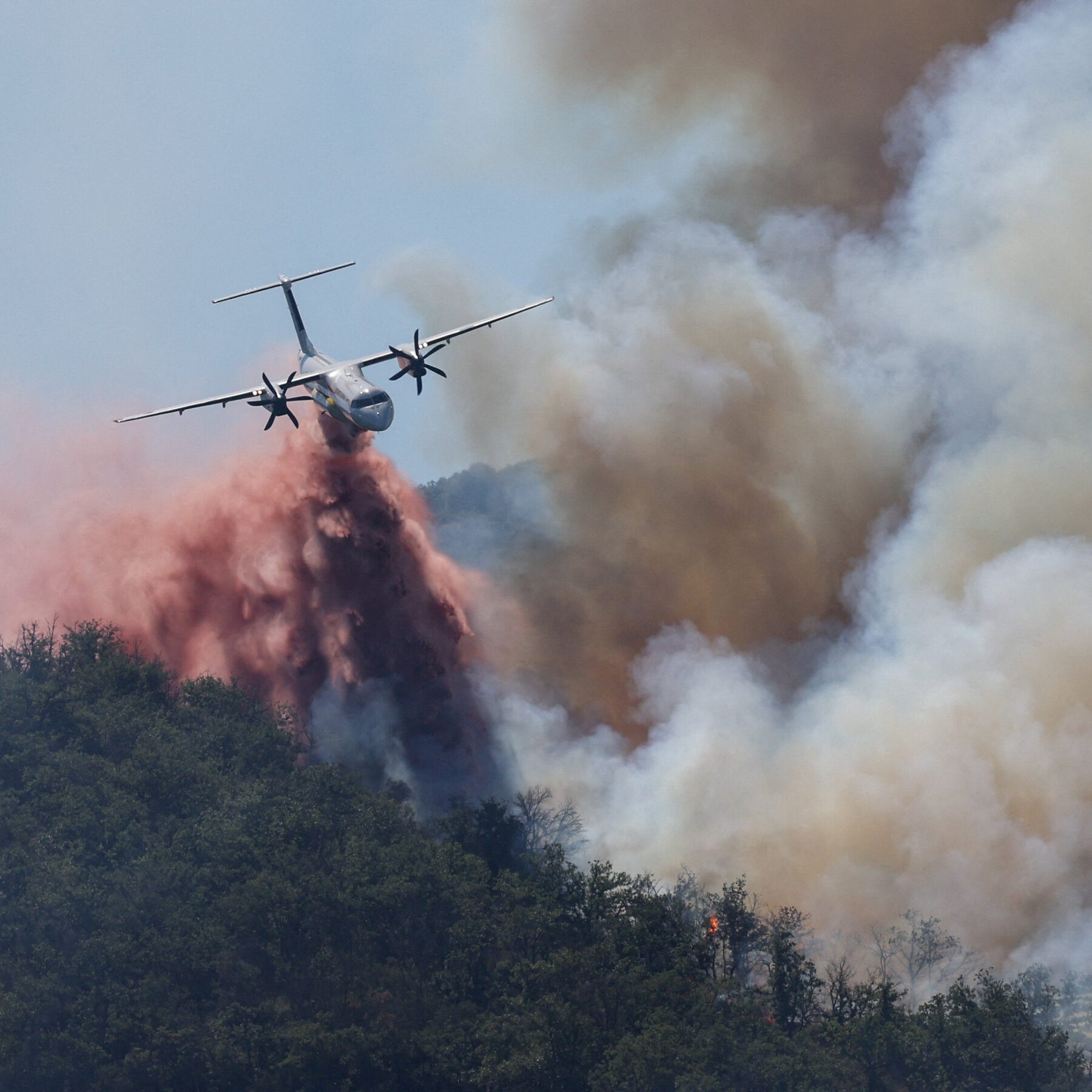 Wildfires Force Evacuation of Thousands in Southwest France