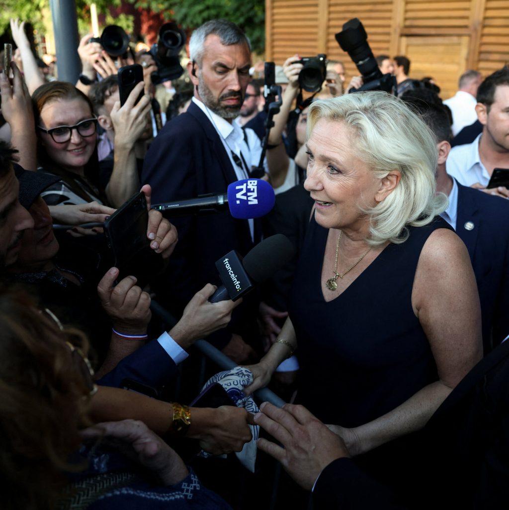 Le Pen Says She Will Run for Presidency After Court Lifts Ban