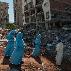 As More Remains Are Found in Rubble From Venezuela Earthquakes, Horror Becomes Routine