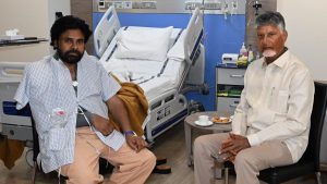 Naidu calls on Pawan at Mumbai hospital, wishes him speedy recovery