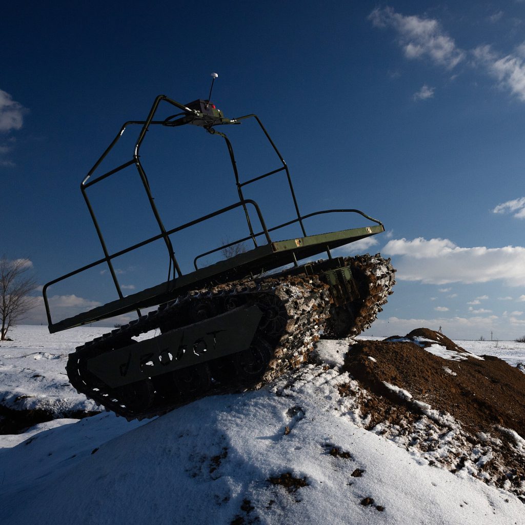 Robots aid Ukraine's military efforts