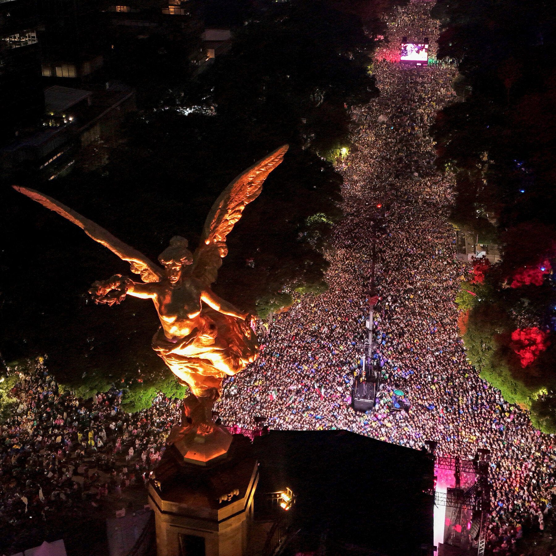 People Die in Mexico City Due to Crowd Crush During World Cup Celebrations.
