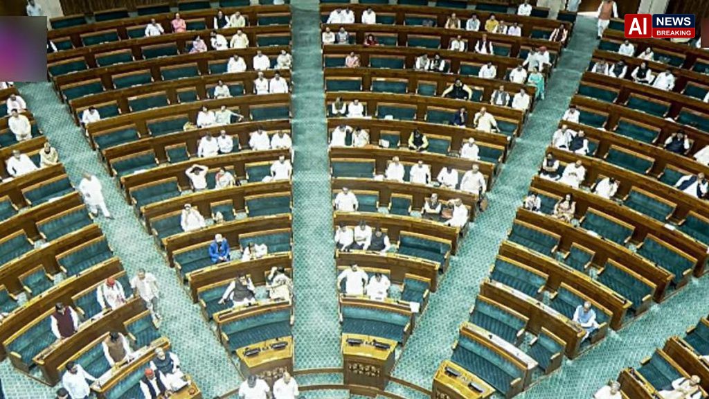 Indian Parliament session opens amid Opposition protests and disruptions in Lok Sabha