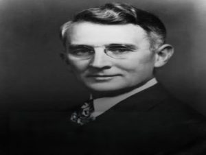 Dale Carnegie warns of flattery dangers