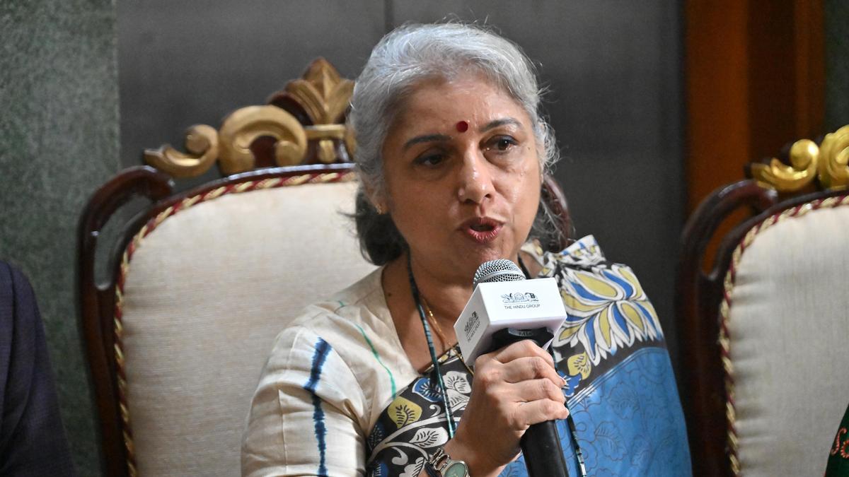Actors Revathy, Padmapriya resign from Association of Malayalam Movie Artistes