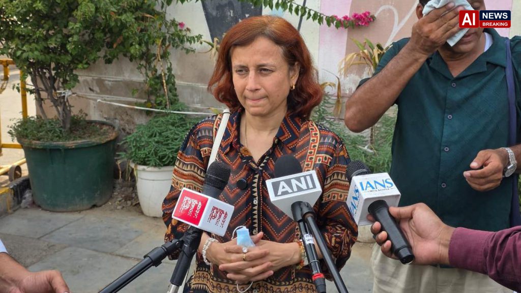 Family refuses gov intervention in hospital decision