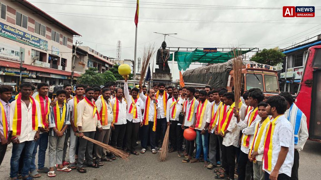 Karnataka Rakshana Vedike condemns CWRC water release recommendation for Tamil Nadu.