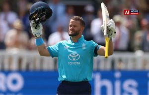 England Beat India by 27 Runs at Lord's to Win ODI Series 2-1 as Ben Duckett's Record 141 Steals the Show