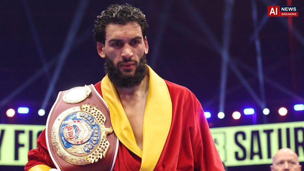Sheeraz escapes with narrow points win as he sets his sights on Canelo