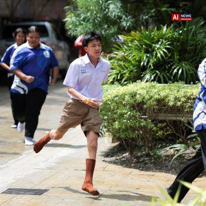 Student kills six at Thai school