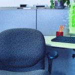 US workers use AI for tasks.